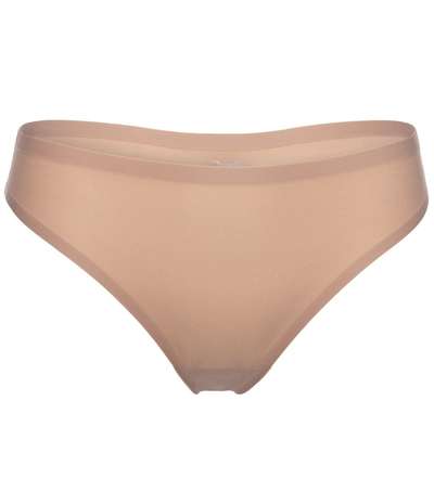 Soft Stretch Thong Skin – Beige Stringtrosor från Chantelle