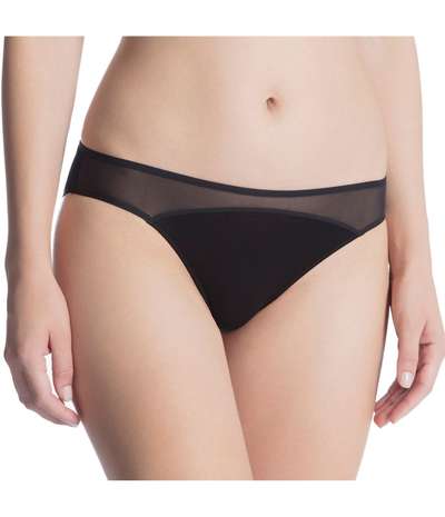 Feminine Air Brief Regular Cut Black – Svarta brieftrosor från Calida