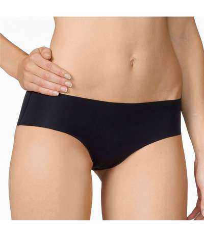 Silhouette Slip 21223 Black 992 – Svarta Trosor från Calida