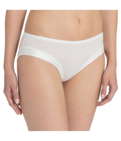 Cate Regular Satin Brief  Ivory – Vita brieftrosor från Calida