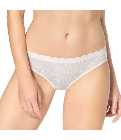 ZERO Feel Lace Brazil Panty Vanilla – Vita Trosor från Sloggi